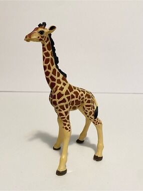 Papo Giraffe Zoo Realistic 5” Figurine Figure 4/$20 🛑